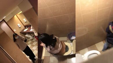 小吃店女厕全景偷拍多位漂亮小姐姐各种姿势嘘嘘 (11)